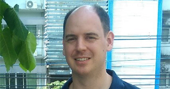 Dr James Matthews