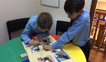 Children using floorbook