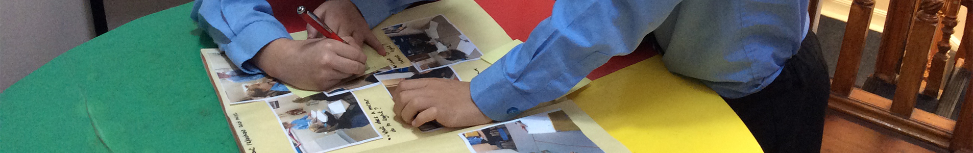 Children using floorbook