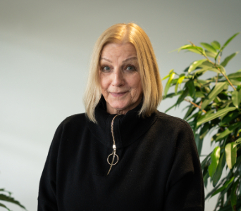 Headshot of Linda Mckee, Area Mentor for Northern Ireland, taken 2024