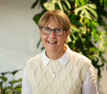 Headshot of Carol Sampey, Area Mentor for Wessex and South Wales, taken 2024